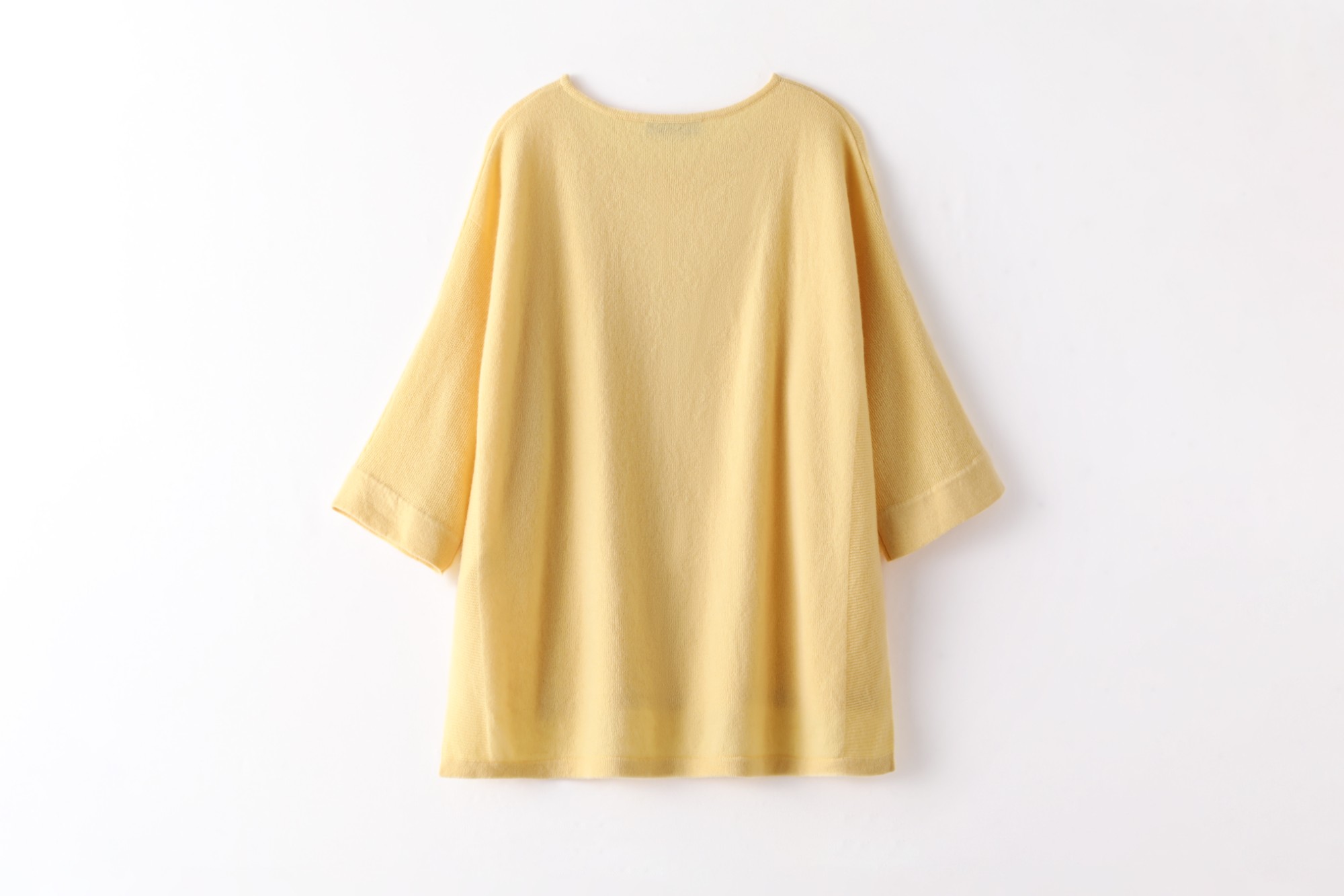 Five-quarter sleeve cashmere sweater