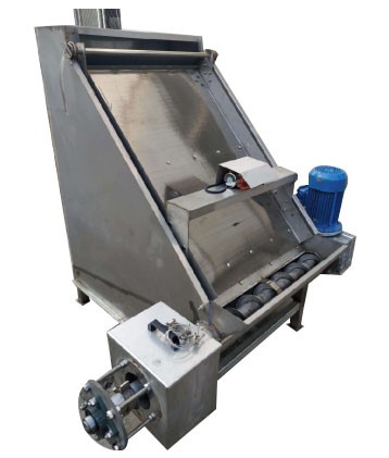 Inclined screen solid-liquid separator