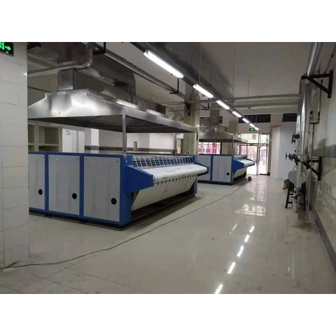 Industrial roller ironing machine