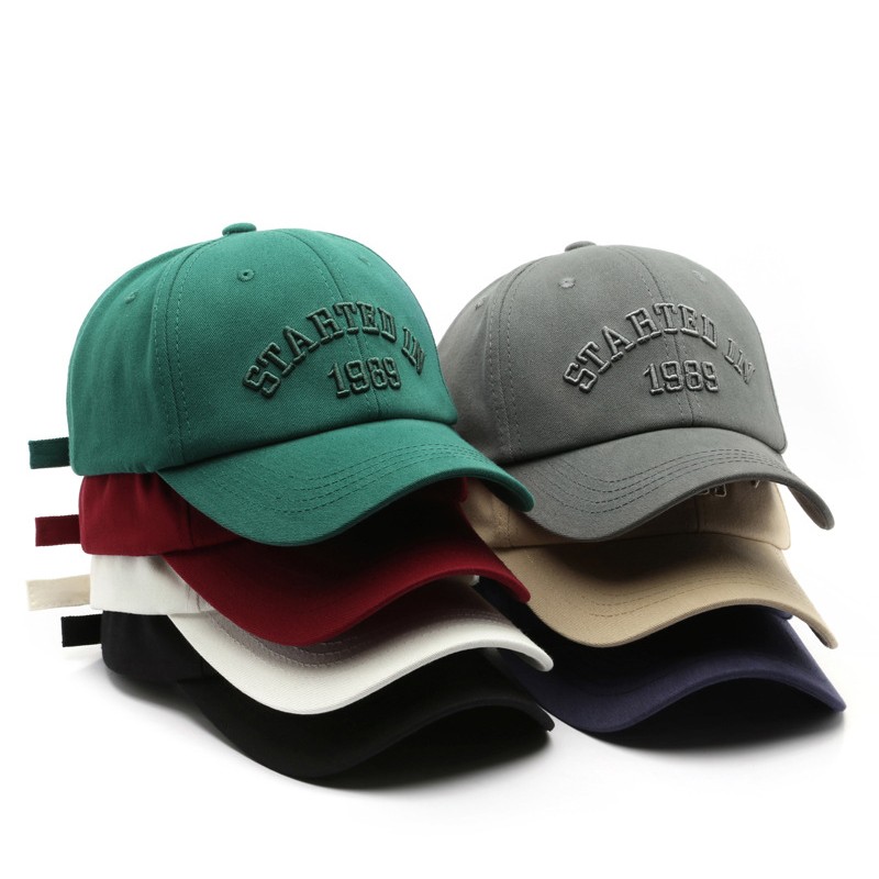 Customized 3D Embroidery Logo Fitted Curved Brim Baseball Cap Hats