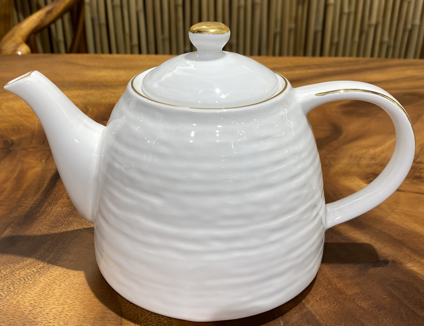 White Jade Porcelain Golden Border Stone Pattern Tea Pot