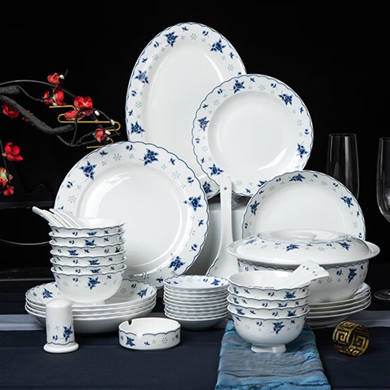 Jingdezhen blue and white ceramic tableware set