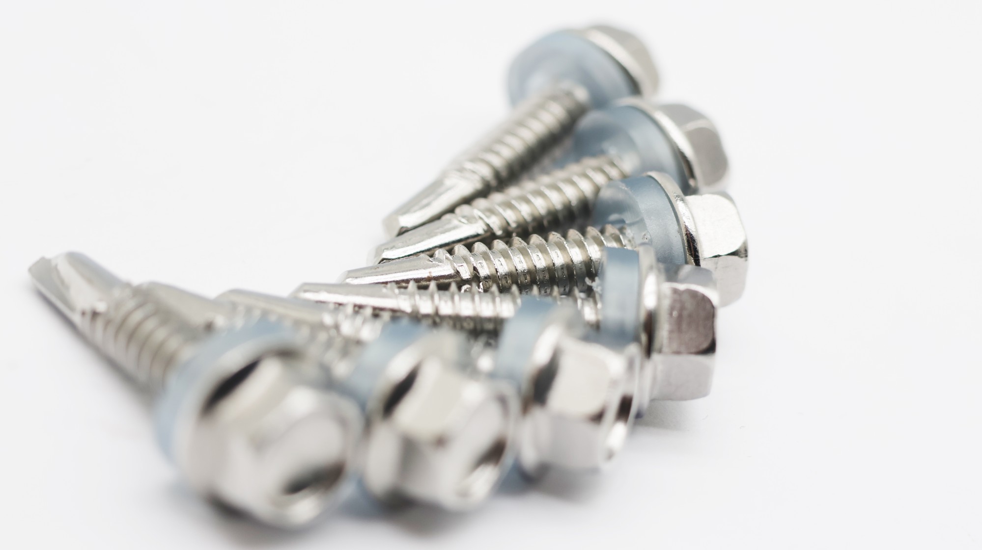 Stainless steel self drilling screw