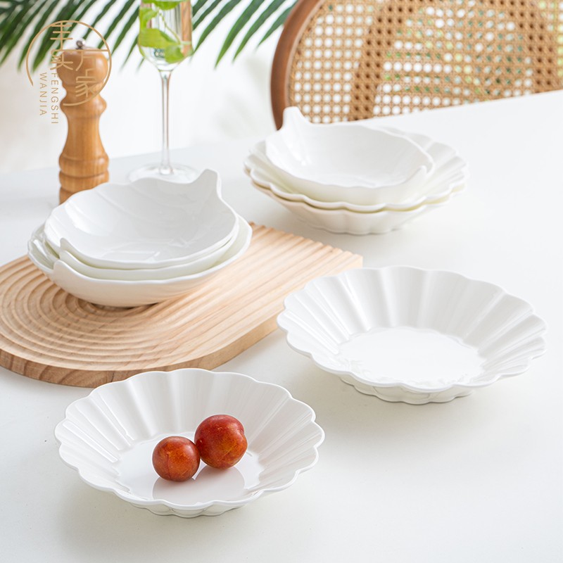 Ceramic Plate in the shape of leaf and  flower