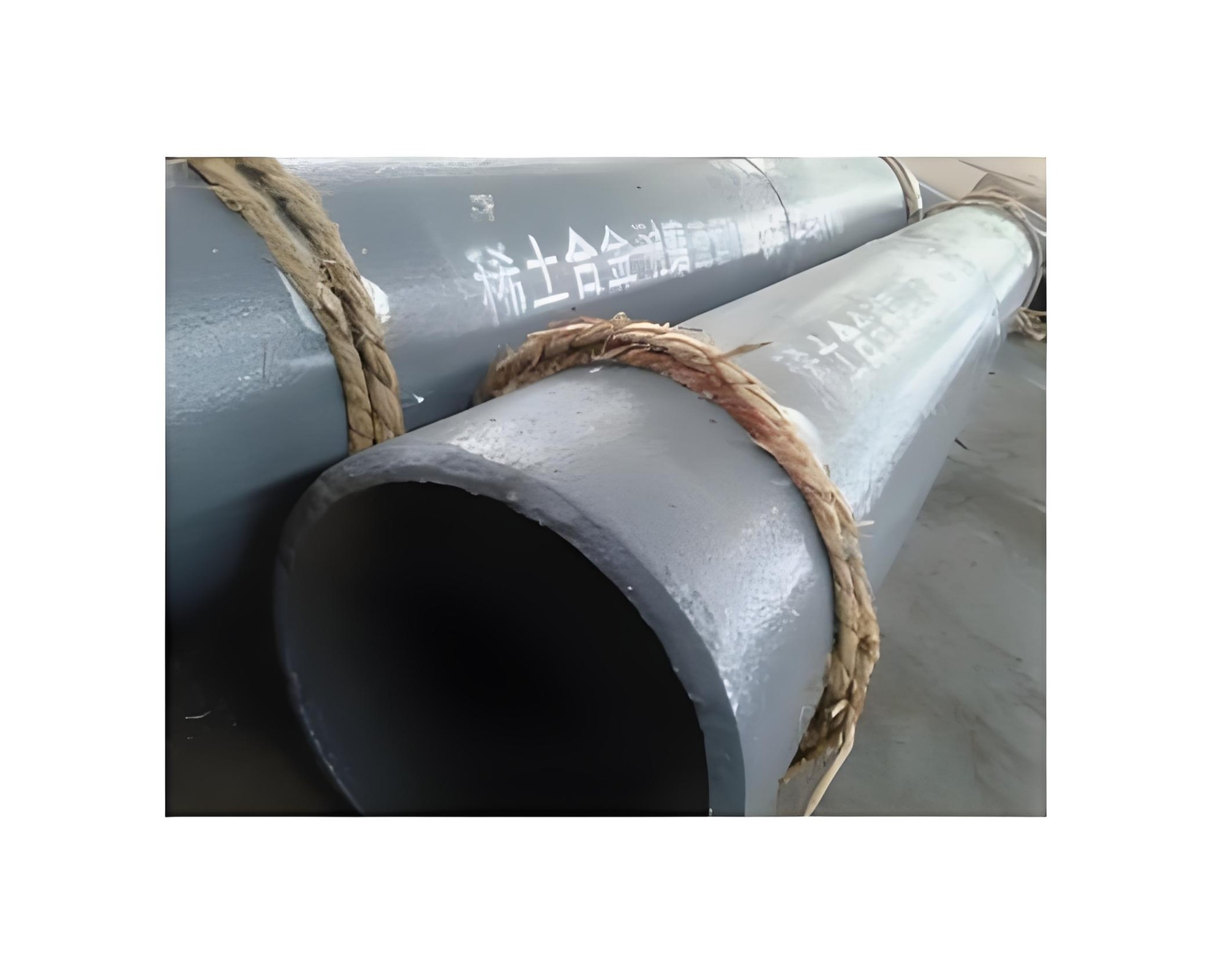 Rare earth alloy wear-resistant pipe